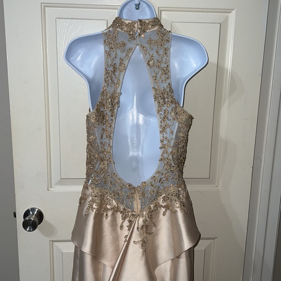 Prom Dress Gorgeous!! - Picture 16 of 16